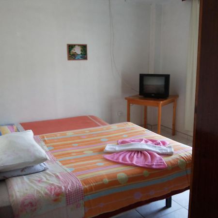Hotel Pinotti Куритибанус Экстерьер фото